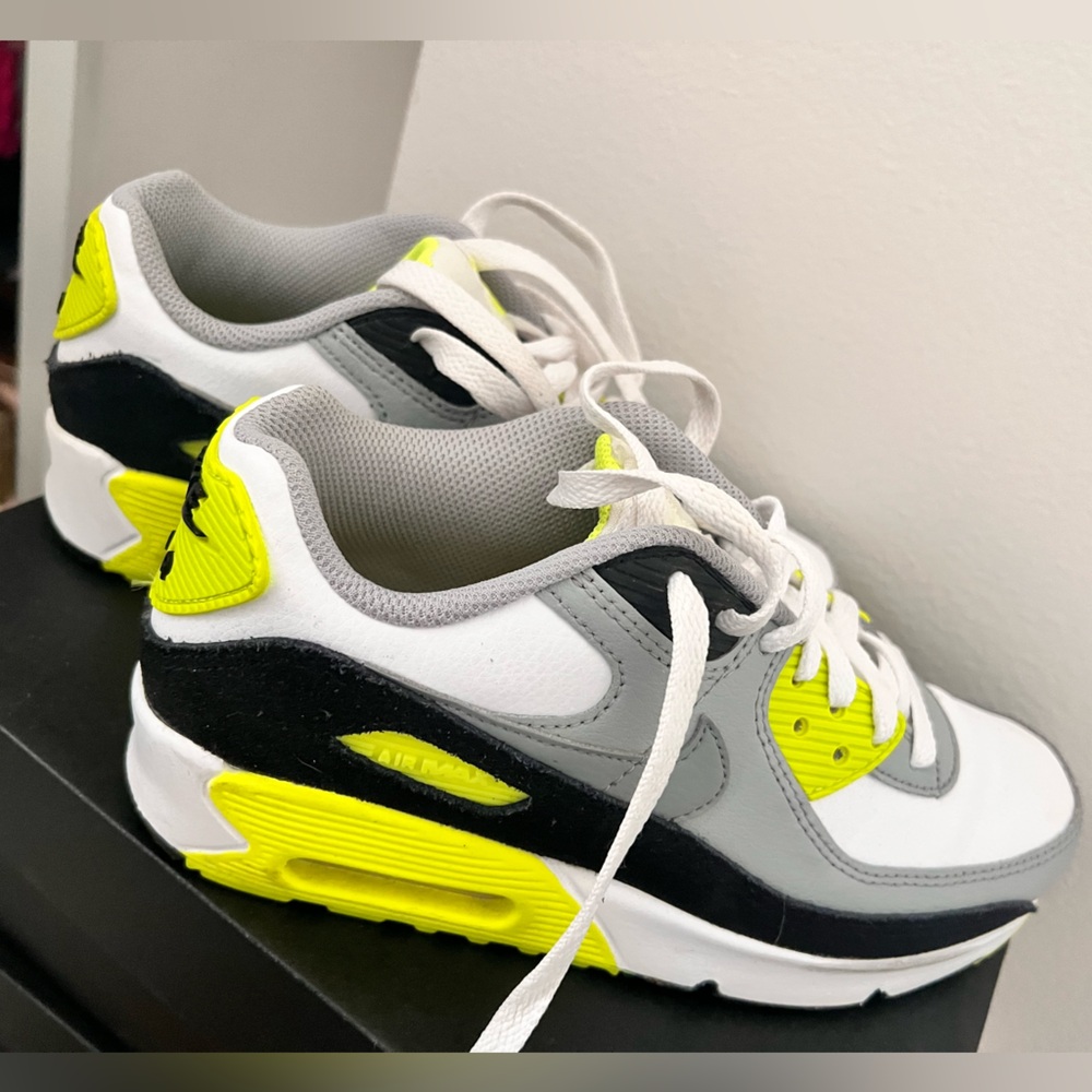 Kids White and Yellow Sneakers Nike Air